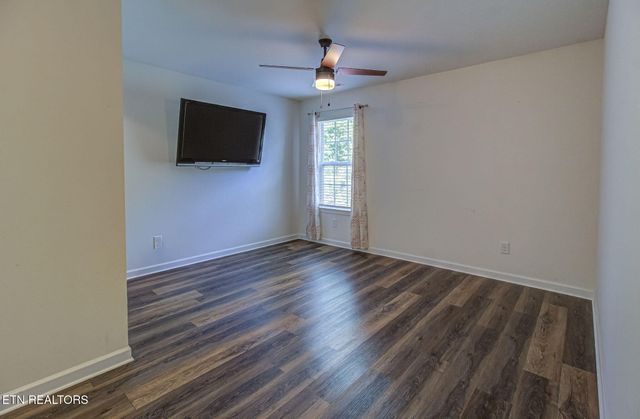5490 Calvert Lane, Knoxville, TN 37918