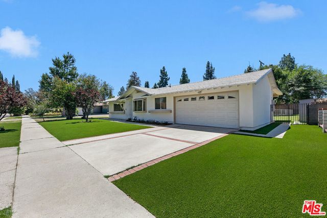 22848 Cohasset Street, West Hills, CA 91307
