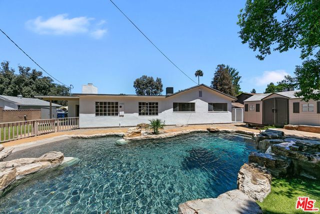 22848 Cohasset Street, West Hills, CA 91307