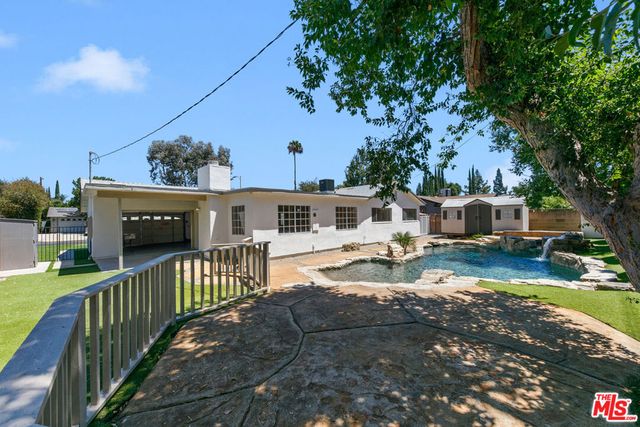 22848 Cohasset Street, West Hills, CA 91307