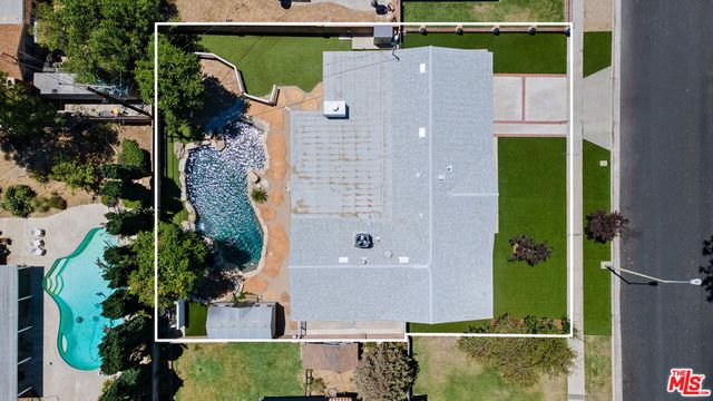 22848 Cohasset Street, West Hills, CA 91307