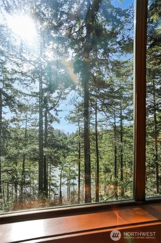 2793 Pondilla Way, Coupeville, WA 98239