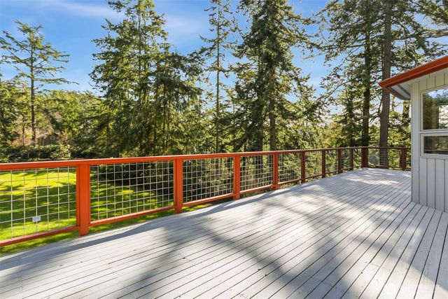 2793 Pondilla Way, Coupeville, WA 98239