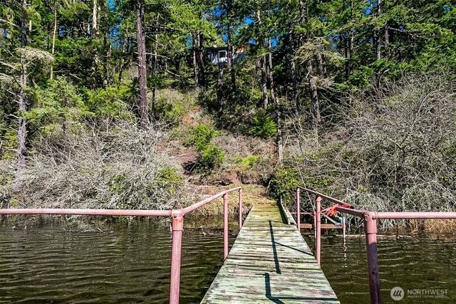 2793 Pondilla Way, Coupeville, WA 98239