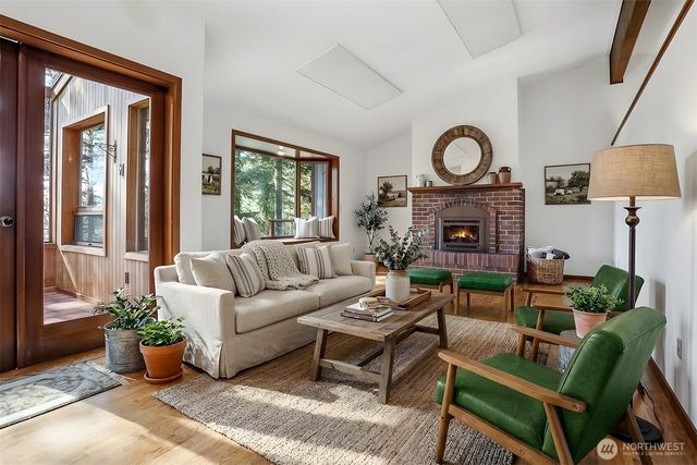 2793 Pondilla Way, Coupeville, WA 98239