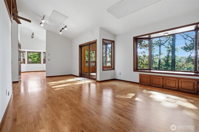 2793 Pondilla Way, Coupeville, WA 98239