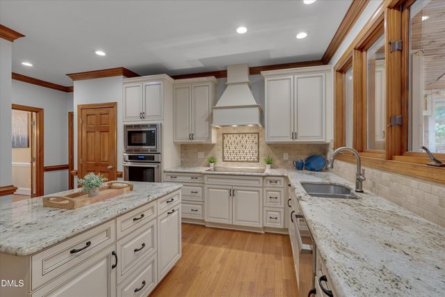 10609 Old Pine Court, Raleigh, NC 27613