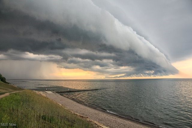 Lansing Road, Vermilion, OH 44089