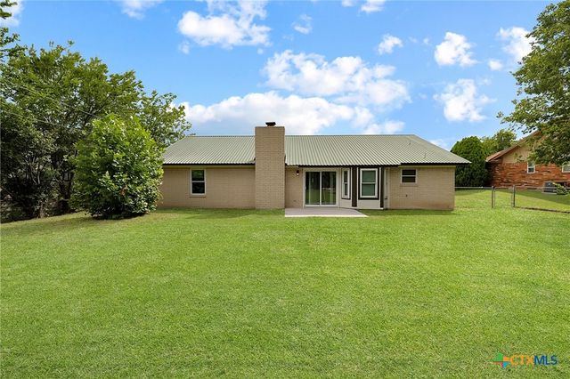 111 E Hogan Drive, Copperas Cove, TX 76522