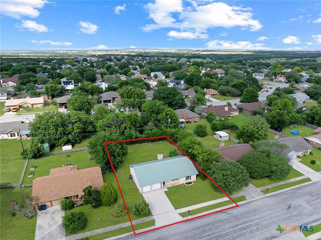 111 E Hogan Drive, Copperas Cove, TX 76522