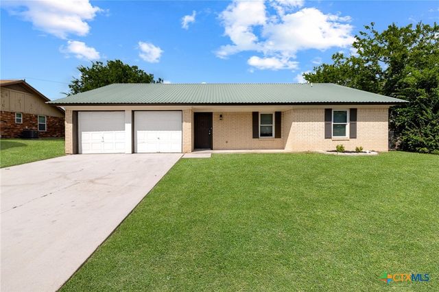 111 E Hogan Drive, Copperas Cove, TX 76522