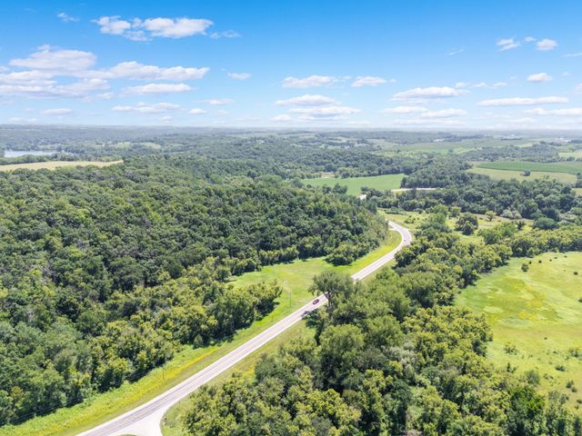 56160 County Road 21, Mazeppa, MN 55956