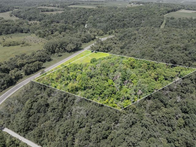 56160 County Road 21, Mazeppa, MN 55956