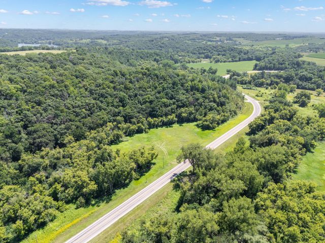 56160 County Road 21, Mazeppa, MN 55956