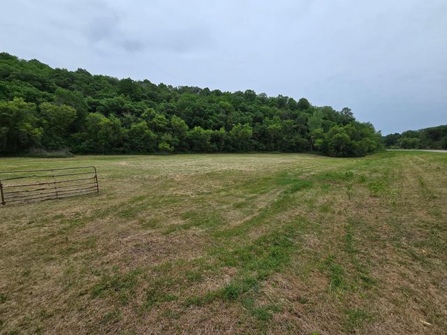 56160 County Road 21, Mazeppa, MN 55956