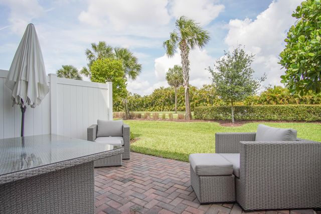 10057 Brickhill Drive, Boca Raton, FL 33428