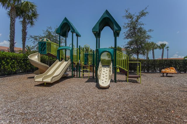 10057 Brickhill Drive, Boca Raton, FL 33428