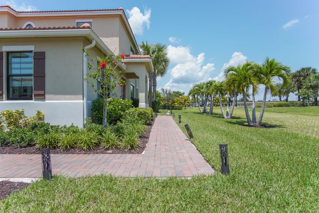 10057 Brickhill Drive, Boca Raton, FL 33428