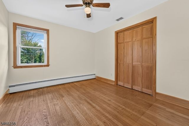 12 Raritan Ave, Raritan Twp., NJ 08822