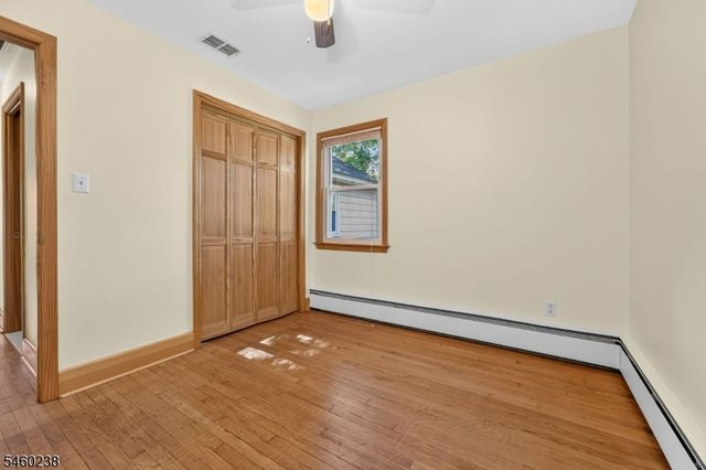 12 Raritan Ave, Raritan Twp., NJ 08822