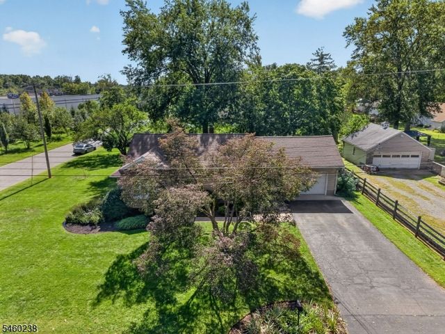 12 Raritan Ave, Raritan Twp., NJ 08822