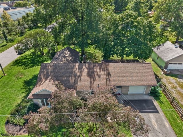12 Raritan Ave, Raritan Twp., NJ 08822