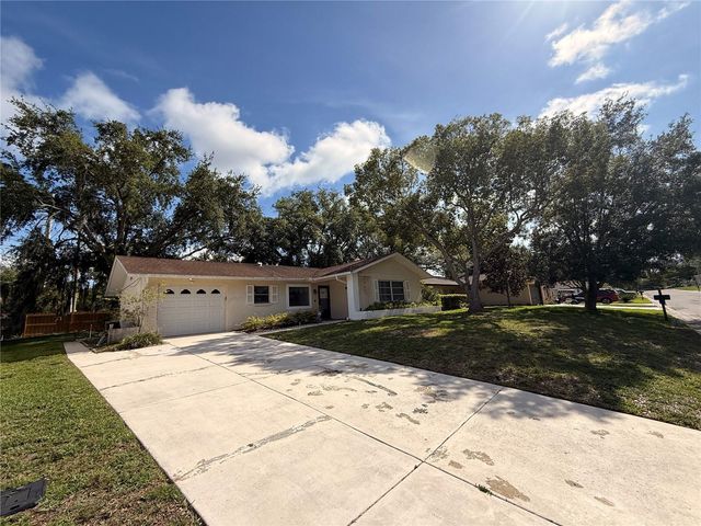 8634 WINDING WOOD DRIVE, Port Richey, FL 34668