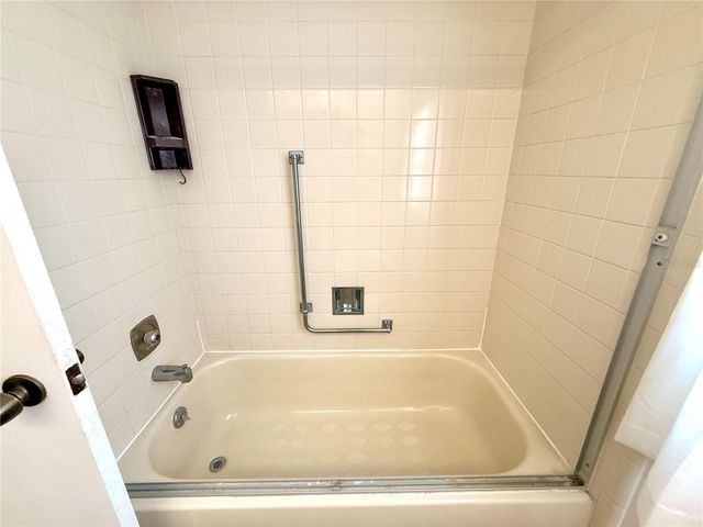 8634 WINDING WOOD DRIVE, Port Richey, FL 34668