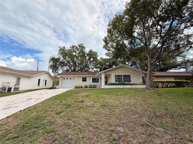 8634 WINDING WOOD DRIVE, Port Richey, FL 34668