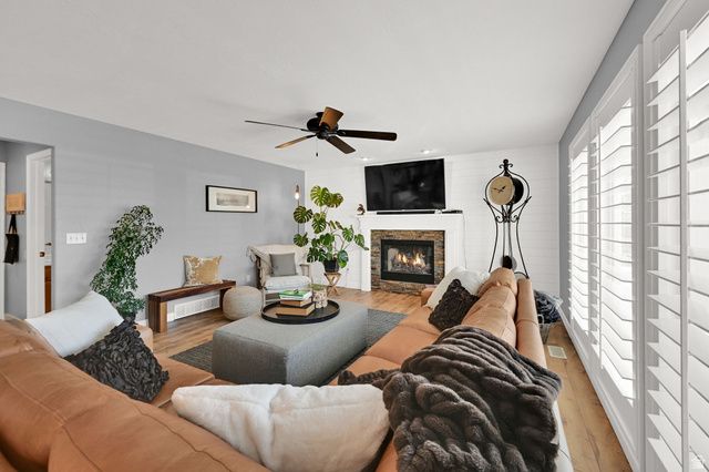 8450 S 865 E, Sandy, UT 84094