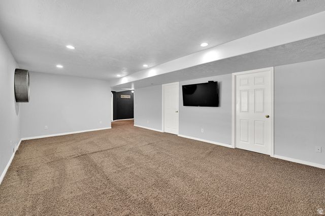 8450 S 865 E, Sandy, UT 84094