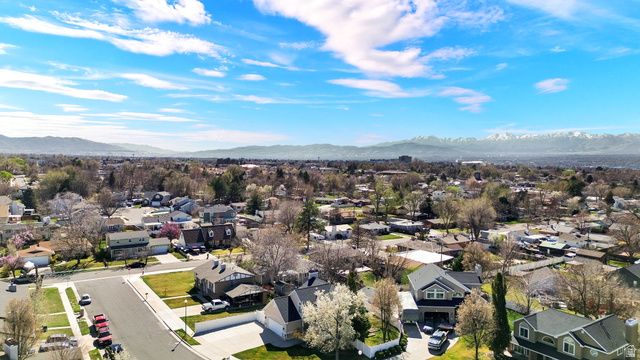 8450 S 865 E, Sandy, UT 84094