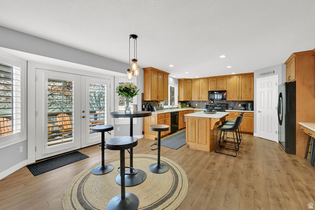 Image 11 of property listing at 8450 S 865 E, Sandy, UT 84094