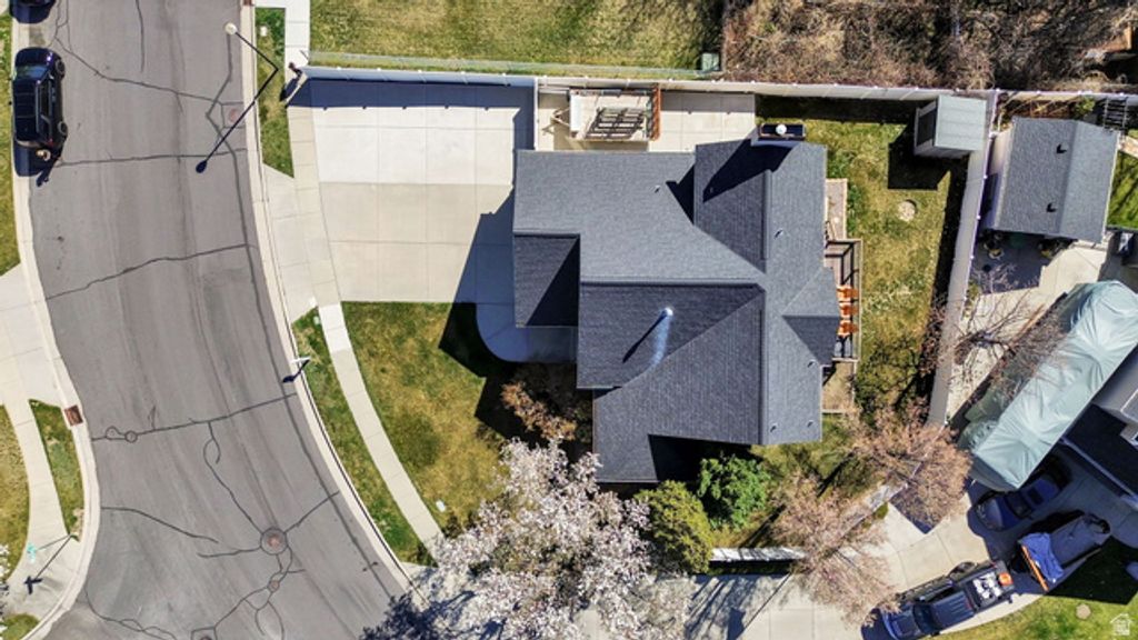 Image 34 of property listing at 8450 S 865 E, Sandy, UT 84094