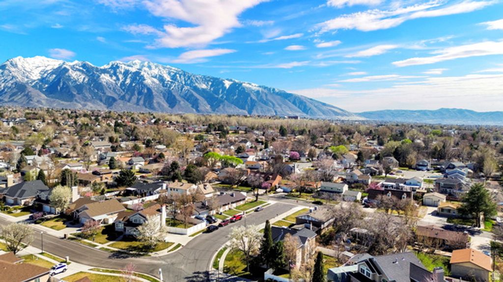 Image 36 of property listing at 8450 S 865 E, Sandy, UT 84094