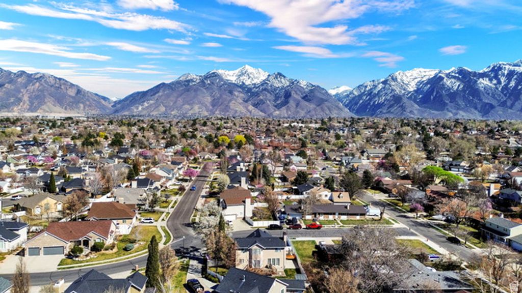 Image 37 of property listing at 8450 S 865 E, Sandy, UT 84094