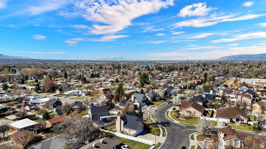 Image 44 of property listing at 8450 S 865 E, Sandy, UT 84094