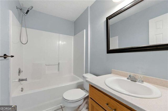 202 Mountain Chase, Cartersville, GA 30120