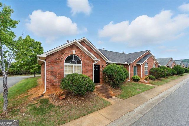 202 Mountain Chase, Cartersville, GA 30120