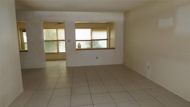 3100 HARTFORD STREET N 129, St Petersburg, FL 33713