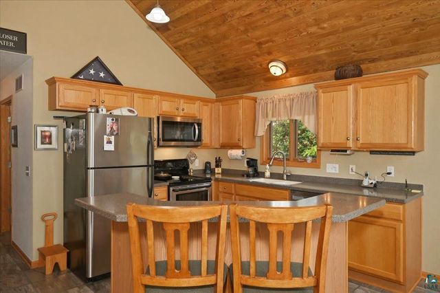 8162 S Dowling Lk Rd W, Superior, WI 54880