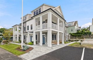 67 Queen Street 1C, East Greenwich, RI 02818