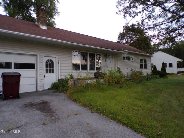 4 Sequoia Drive, Ballston, NY 12019