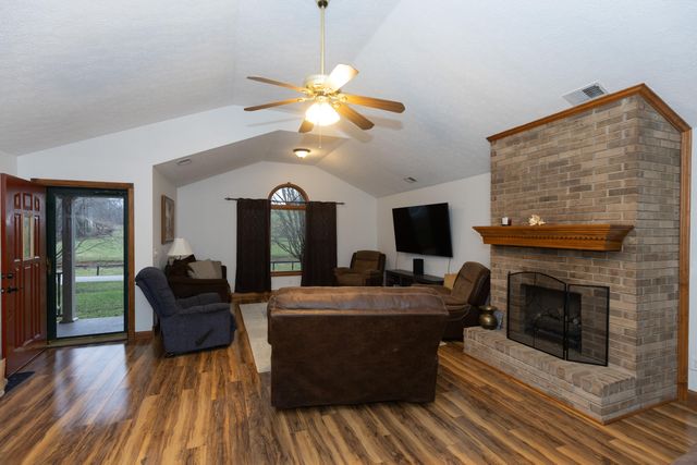 6026 Deep Creek Road, Harrodsburg, KY 40330