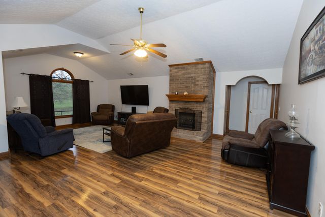 6026 Deep Creek Road, Harrodsburg, KY 40330