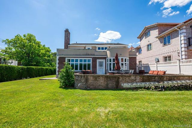 21643 28th Road, Bayside, NY 11360