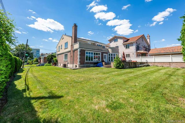21643 28th Road, Bayside, NY 11360