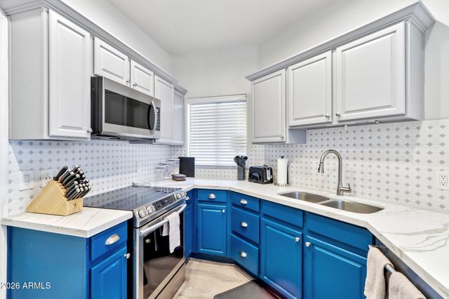 5400 S HARDY Drive 113, Tempe, AZ 85283