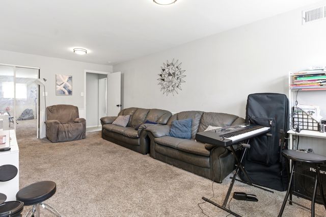 22150 Chappel Avenue, Sauk Village, IL 60411