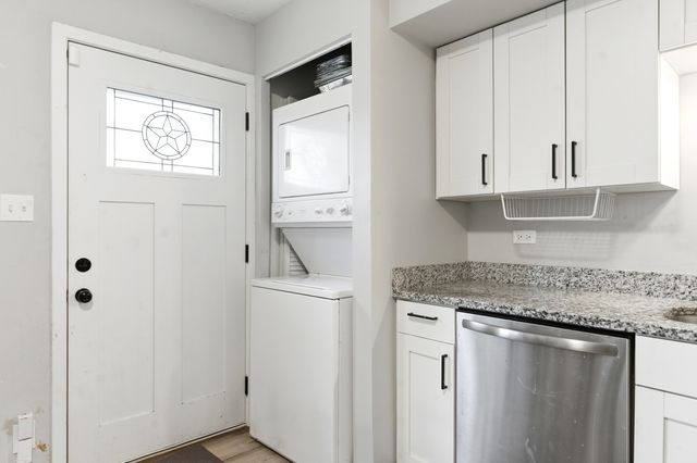 22150 Chappel Avenue, Sauk Village, IL 60411